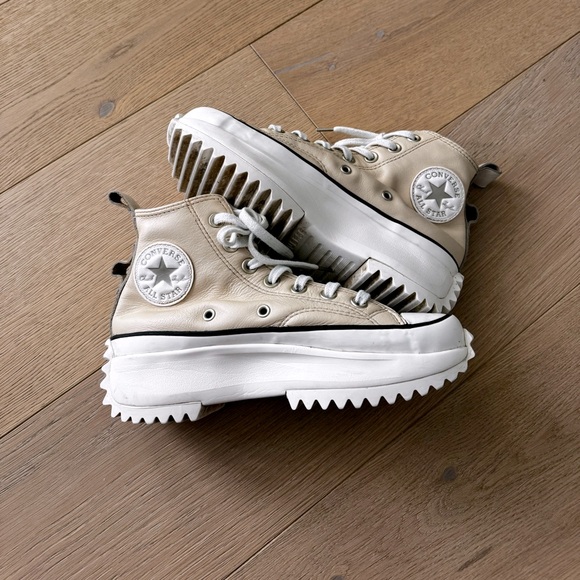 Converse Women's Run Star Hike Platform Chunky Sneakers - Picture 1 of 8
